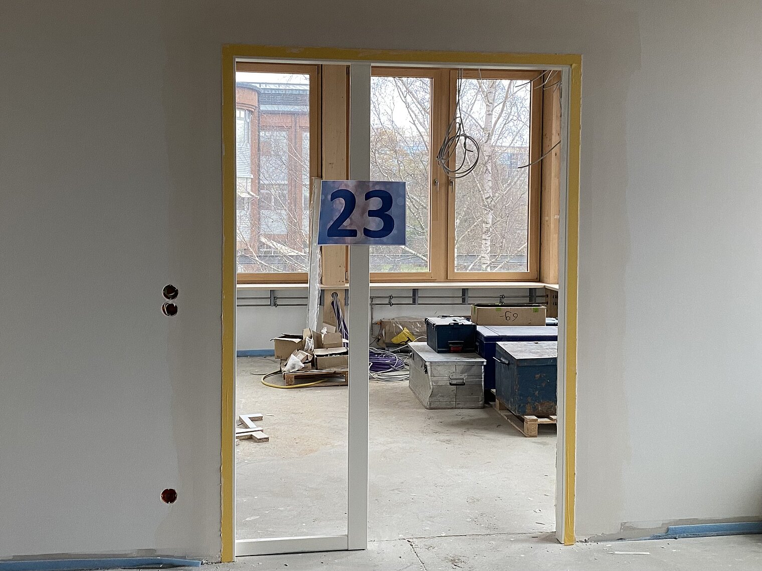 Türrahmen mit Nummer 23